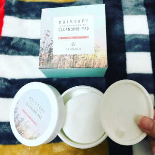 신소라 코스메틱 SINSOLA COSMETIC 신소라 모이스춰 클렌징 패드 — 5점을 준 리뷰어가 2017년 11월 올린 사용 사진