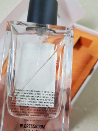 더블유드레스룸 퍼퓸 EDT 70ml — 5점을 준 리뷰어가 2018년 10월 올린 사용 사진
