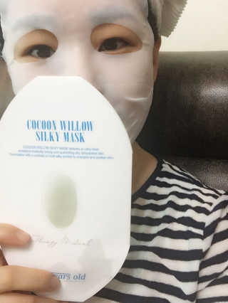 23years old 코쿤 윌로우 실키 마스크 — 4점을 준 리뷰어가 2017년 4월 올린 사용 사진