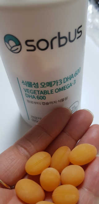 소버스 식물성 오메가3 DHA 600 — 5점을 준 리뷰어가 2020년 3월 올린 사용 사진