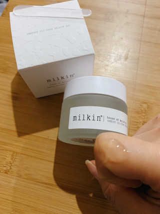 밀킨 C 컴포트 오일프리쉴드 겔 — 4점을 준 리뷰어가 2019년 2월 올린 사용 사진