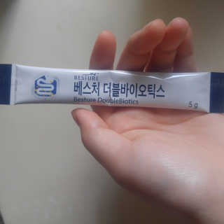 베스처 더블바이오틱스 100포 x 1박스 — 5점을 준 리뷰어가 2019년 7월 올린 사용 사진