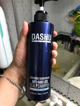 다슈코리아 다슈 데일리 한방 두피 골드 샴푸 500ml — 5점을 준 리뷰어가 2017년 9월 올린 사용 사진