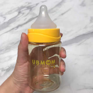 유비맘 PPSU 젖병 노꼭지_200ml_컬러 랜덤 발송 — 3점을 준 리뷰어가 2019년 12월 올린 사용 사진