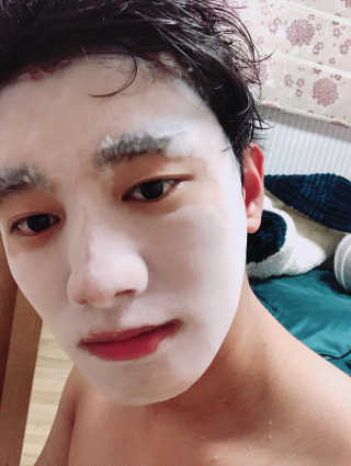 셀퓨전씨 트리악 포어 딜리트 버블 팩 — 3.33점을 준 리뷰어가 2018년 4월 올린 사용 사진