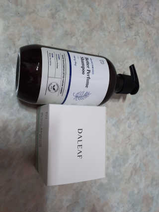 달리프 베러 퍼퓸 샴푸 1000ml 레이니데이 or 일랑로즈 — 5점을 준 리뷰어가 2020년 1월 올린 사용 사진