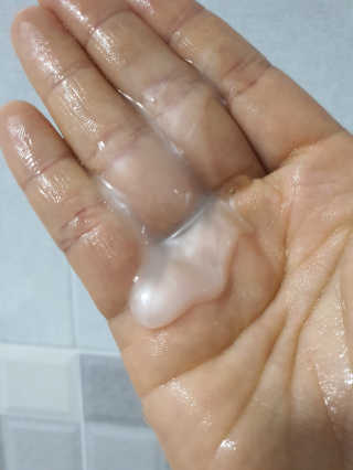 (주)에네스티 내추럴 촉촉  오트밀 바디워시 500ml — 5점을 준 리뷰어가 2019년 12월 올린 사용 사진