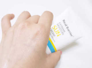 리얼베리어 익스트림 모이스처 선크림 SPF50+ PA++++ — 5점을 준 리뷰어가 2019년 4월 올린 사용 사진