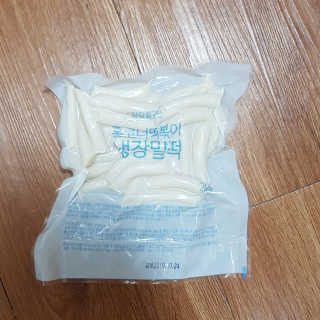 [홍코너떡볶이]옛날떡볶이 인기맛 4팩세트 — 5점을 준 리뷰어가 2019년 11월 올린 사용 사진