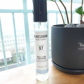 더블유드레스룸 드레스퍼퓸 150ml — 4.67점을 준 리뷰어가 2018년 10월 올린 사용 사진