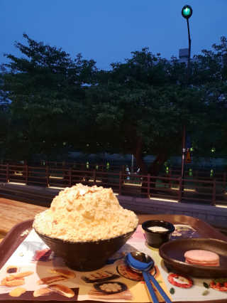 0.8L [공팔데이] 설빙 인절미설빙 기프티콘 — 5점을 준 리뷰어가 2019년 6월 올린 사용 사진
