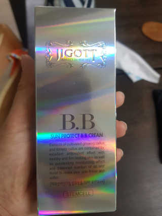 지고트 선프로텍트 비비크림 50ml — 3점을 준 리뷰어가 2019년 6월 올린 사용 사진