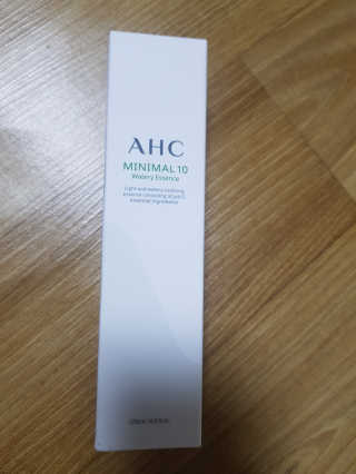AHC 에이 에이치 씨 미니멀 10 워터리 에센스 — 5점을 준 리뷰어가 2018년 12월 올린 사용 사진
