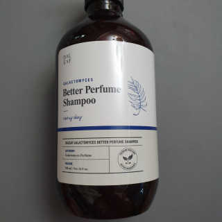 달리프 베러 퍼퓸 샴푸 1000ml 레이니데이 or 일랑로즈 — 4점을 준 리뷰어가 2020년 1월 올린 사용 사진