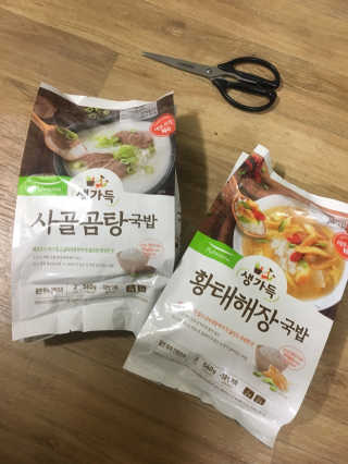 [풀무원] 사골곰탕국밥 황태해장국밥 — 4.83점을 준 리뷰어가 2018년 6월 올린 사용 사진