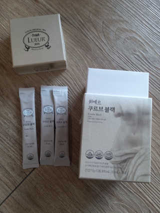 [하우투잇] 뤼에르 쿠르브 블랙 10ml x 30포 총 300ml — 5점을 준 리뷰어가 2020년 3월 올린 사용 사진