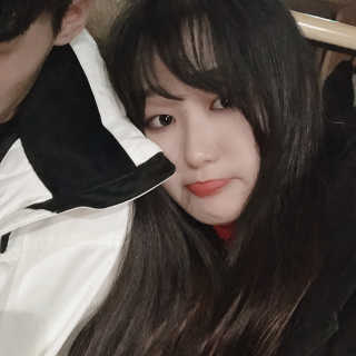 프리미어룩 실크 리프팅 아이 앤 넥 크림 — 4점을 준 리뷰어가 2019년 11월 올린 사용 사진