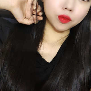 스톤브릭 라커틴트 립스틱스 — 5점을 준 리뷰어가 2019년 10월 올린 사용 사진