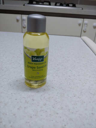 [크나이프] 그레이프씨드 슬리밍 마사지오일 100ml — 5점을 준 리뷰어가 2019년 9월 올린 사용 사진