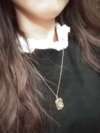 쥬얼카운티 92.5 Silver Byzantine Coin Pendant Necklace — 5점을 준 리뷰어가 2018년 11월 올린 사용 사진
