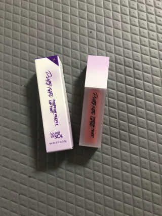 터치인솔 프리티필터 쉬폰 벨벳 립틴트 — 5점을 준 리뷰어가 2018년 10월 올린 사용 사진