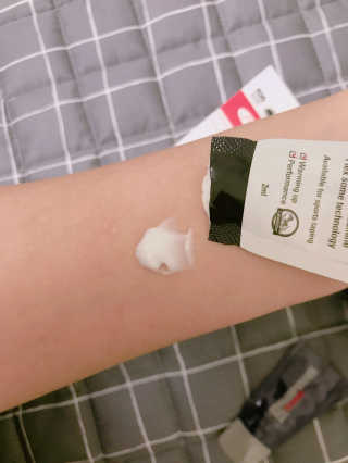 플렉스파워에이더블유에스 리커버리크림 30ml — 4.5점을 준 리뷰어가 2017년 9월 올린 사용 사진