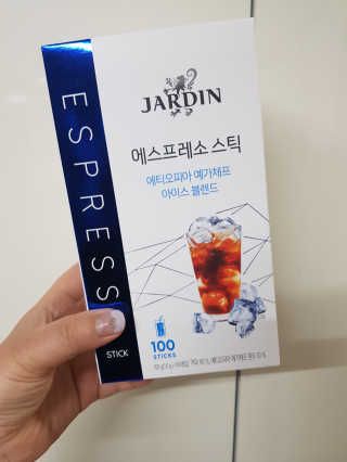 (주)쟈뎅 [쟈뎅] 에스프레소스틱 아이스블렌드 — 5점을 준 리뷰어가 2019년 5월 올린 사용 사진
