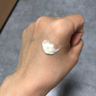 지고트 마유 모이스처 크림 70ml — 3점을 준 리뷰어가 2019년 5월 올린 사용 사진