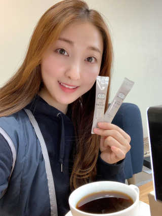 [하우투잇] 뤼에르 쿠르브 블랙 10ml x 30포 총 300ml — 5점을 준 리뷰어가 2020년 3월 올린 사용 사진