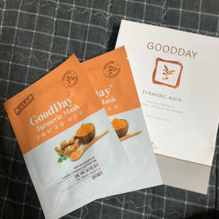 GoodDay Skincare GoodDay 강황 마스크 — 4점을 준 리뷰어가 2020년 2월 올린 사용 사진
