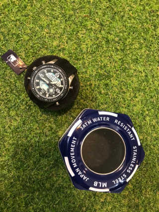 [MLB WATCH n LEISURE]뉴욕양키즈 손목시계 NY 301-11 — 4점을 준 리뷰어가 2019년 10월 올린 사용 사진