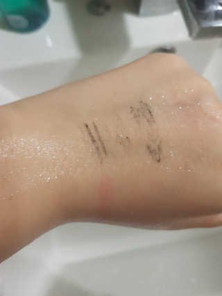 비알티씨 안티폴루션 블랙헤드 클렌징 오일 — 4점을 준 리뷰어가 2019년 3월 올린 사용 사진