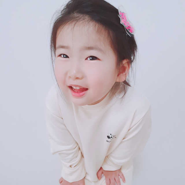 레트로 미키 그래픽 맨투맨 리뷰 사진