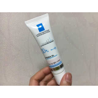 라로슈포제 유비데아 XL 톤업 라이트 크림 — 4점을 준 리뷰어가 2018년 4월 올린 사용 사진