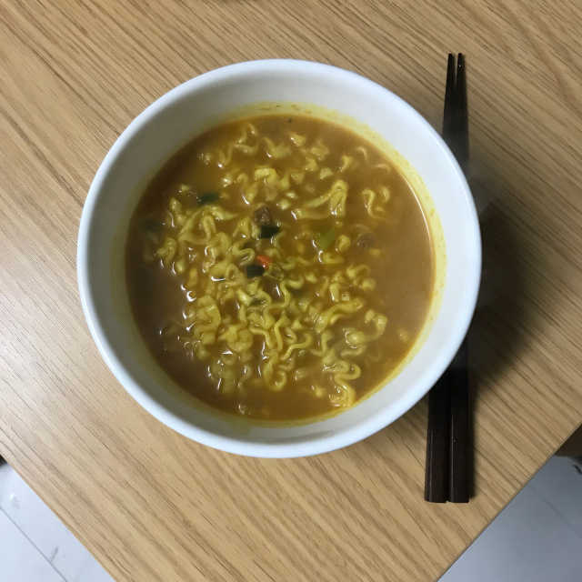 오뚜기 카레면 큰 봉지 2입 + 오뚜기밥 3입 리뷰 사진