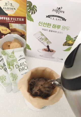 (주)쟈뎅 [쟈뎅] 클래스 신선한 하루 원두+여과지 SET — 4점을 준 리뷰어가 2019년 3월 올린 사용 사진