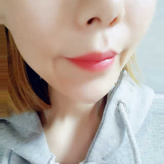 [블랙루즈] 로즈 벨벳 립스틱 택1+랜덤1 — 5점을 준 리뷰어가 2019년 1월 올린 사용 사진
