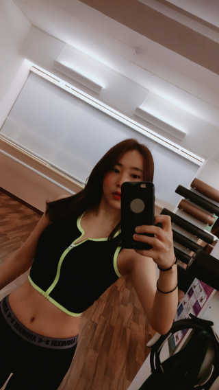 써클필라테스 강남점 [써클필라테스] 8대1 기구필라테스 그룹레슨 2회 — 3.67점을 준 리뷰어가 2018년 12월 올린 사용 사진