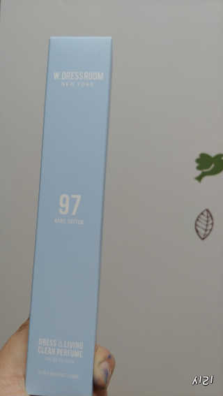 더블유드레스룸 드레스퍼퓸 150ml — 4.5점을 준 리뷰어가 2018년 11월 올린 사용 사진