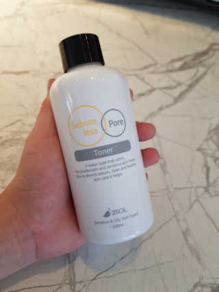 이솔화장품 이솔 세범 리스 포어 토너 200ml — 4.67점을 준 리뷰어가 2018년 8월 올린 사용 사진