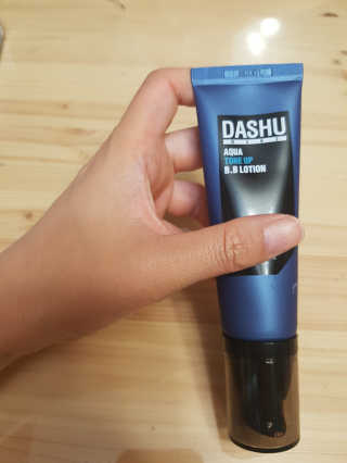 다슈코리아 다슈 맨즈 톤 업 비비로션 40ml — 3.67점을 준 리뷰어가 2018년 9월 올린 사용 사진