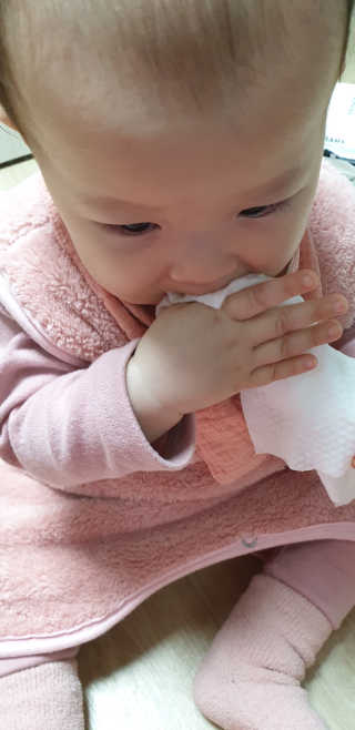 드라마 아기물티슈 드라마 시그니처 아기물티슈 — 5점을 준 리뷰어가 2018년 12월 올린 사용 사진
