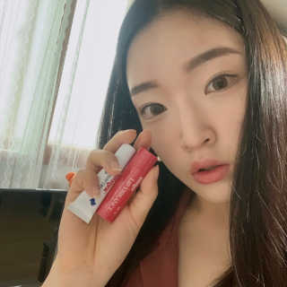 블리스텍스 립 릴리프 크림 립밤, 립 바이브런스 립밤 — 4.5점을 준 리뷰어가 2018년 11월 올린 사용 사진