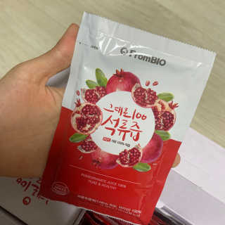 프롬바이오 오직 석류만 [그대로100 석류즙] 하루 1포로 건강하게 — 5점을 준 리뷰어가 2019년 9월 올린 사용 사진