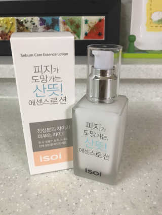 아이소이 피지가 도망가는, 산뜻! 에센스 로션 — 4.67점을 준 리뷰어가 2017년 8월 올린 사용 사진