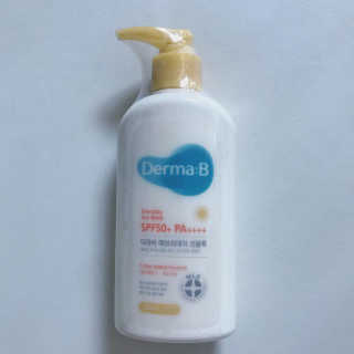 더마비 에브리데이 선블록 SPF50+ PA++++ — 4.5점을 준 리뷰어가 2019년 4월 올린 사용 사진