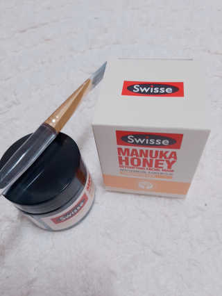 SWISSE 스위스 마누카 허니 디톡시파잉 페이셜 마스크 — 5점을 준 리뷰어가 2019년 12월 올린 사용 사진