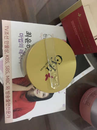 최윤하스텔라 최윤하 만물상 올인원 만능크림 — 3.83점을 준 리뷰어가 2018년 11월 올린 사용 사진