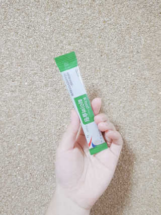 두루원 똥기사의 Kfood 화이버슬림 — 4.17점을 준 리뷰어가 2018년 7월 올린 사용 사진