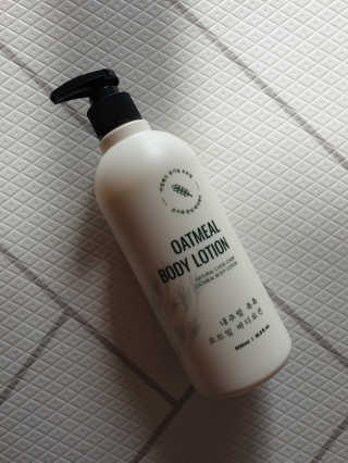 (주)에네스티 내추럴 촉촉  오트밀 바디로션 500ml — 4.5점을 준 리뷰어가 2020년 1월 올린 사용 사진